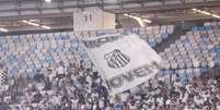 Torcida do Santos no Maracan&atilde; Foto: Raul Baretta/ Santos FC / Esporte News Mundo