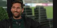 Messi se mostrou bem &agrave; vontade tanto que fez relatos jamais divulgados envolvendo sua vida pessoal &ndash;  Foto: Reprodu&ccedil;&atilde;o / Luzu TV / Jogada10