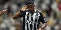 Foto: Pedro Souza/Atl&eacute;tico-MG - Legenda: Junior Santos, atacante do Atl&eacute;tico-MG, est&aacute; de volta ap&oacute;s se recuperar de les&atilde;o / Jogada10
