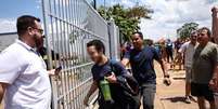 Bras&iacute;lia (DF), 16/11/2025 - Candidatos comparecem a local de prova para realiza&ccedil;&atilde;o do segundo dia do Exame Nacional do Ensino M&eacute;dio (Enem) 2025. Foto: Marcelo Camargo/Ag&ecirc;ncia Brasil / Estad&atilde;o