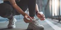 4 benef&iacute;cios da caminhada e da corrida e entenda como essas pr&aacute;ticas podem melhorar sua sa&uacute;de no dia a dia Foto: Shutterstock / Sa&uacute;de em Dia