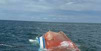 Embarcação afundou na segunda-feira, 12  Foto: Reprodução/Corpo de Bombeiros de Santa Catarina