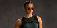 Prime Video mostra Sophie Turner como Lara Croft Foto: Reprodução / Prime Video