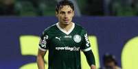 Raphael Veiga é um dos jogadores com mais títulos na história do Palmeiras - Foto: Cesar Greco/Palmeiras / Jogada10