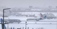 O Serviço Nacional de Meteorologia dos EUA prevê nevascas volumosas e a formação de uma extensa camada de gelo classificada como catastrófica  Foto: Getty Images