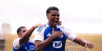 Cruzeiro comemora primeiro gol marcado na final da Copinha  Foto: ( Marco Galvão / Cruzeiro) / Sportbuzz