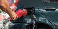 Petrobras reduziu os pre&ccedil;os da gasolina para as distribuidoras em R$ 0,50 por litro desde dezembro de 2022  Foto: Daniel Teixeira/Estad&atilde;o / Estad&atilde;o