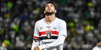 Calleri, do S&atilde;o Paulo, na derrota diante do Palmeiras no &uacute;ltimo s&aacute;bado, 24, pelo Paulist&atilde;o  Foto: ROBERTO CASIMIRO/FOTOARENA/ESTAD&Atilde;O CONTE&Uacute;DO