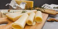 Queijo mu&ccedil;arela ou prato? Qual &eacute; melhor para a sa&uacute;de?  Foto: Freepik
