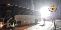 Bombeiros interv&ecirc;m em estradas na prov&iacute;ncia de Belluno devido &agrave; neve durante a semana Foto: ANSA / Ansa - Brasil