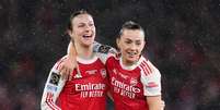 Jogadoras do Arsenal comemoram gol contra o Corinthians  Foto: John Walton/PA Images  / Getty Images