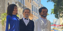 Wagner Moura e Kleber Mendon&ccedil;a Filho viram bonecos gigantes em Olinda  Foto: Reprodu&ccedil;&atilde;o/Redes Sociais