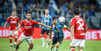 Grêmio e Inter em ação. Foto: Lucas Uebel/GFBPA / Esporte News Mundo