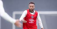 Neymar est&aacute; recuperado, mas Santos mant&eacute;m cautela para retorno &ndash;  Foto: Raul Baretta / Santos FC. / Jogada10