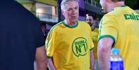 Ancelotti curte carnaval na Sapuca&iacute;   Foto: Nat&aacute;lia Rampinelli/ AgNews 