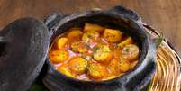 Moqueca de banana-da-terra  Foto: lhmfoto | Shutterstock / Portal EdiCase