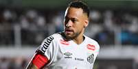 Neymar em partida do Santos contra o Velo Clube Foto: OTA ERRE/AGIF - AG&Ecirc;NCIA DE FOTOGRAFIA/AGIF - AG&Ecirc;NCIA DE FOTOGRAFIA/ESTAD&Atilde;O CONTE&Uacute;DO