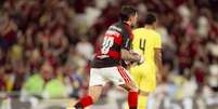 Giorgian comemora mais uma marca hist&oacute;rica pelo clube &ndash;  Foto: Adriano Fontes/Flamengo / Jogada10