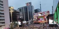 Avenida Paulista costuma receber grande p&uacute;blico na virada do ano  Foto: LEANDRO CHEMALLE/THENEWS2 / Estad&atilde;o