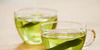 Conheça os benefícios do chá-verde  Foto: Freepik