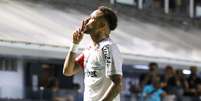 Neymar comemora gol do Santos contra o Vasco  Foto: THEO DAOLIO / AG&Ecirc;NCIA O DIA/ESTAD&Atilde;O CONTE&Uacute;DO