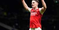 Viktor Gyokeres (Arsenal) celebrando seu gol contra o Tottenham, no dia 22.02.2026. Foto: Foto Arena / Alamy