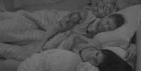 BBB 26: Marciele e Jonas Sulzbach deitam de conchinha após beijo e dizem estar ‘vivendo romance’  Foto: Reprodução/Globo