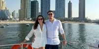 A diretora de marketing Yasmin Castro e seu marido, Lucas Biernath, em Dubai, antes dos ataques dos EUA e de Israel contra o Ir&atilde; espalhar caos pela regi&atilde;o  Foto: Acervo pessoal / BBC News Brasil