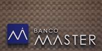 Imagem de arquivo de logotipo do banco Master em seu edifício em São Paulo
18/11/2025
REUTERS/Amanda Perobelli  Foto: Reuters