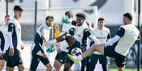 Foto: Divulga&ccedil;&atilde;o - Legenda: Jogadores da Juventus durante treinamento da equipe / Jogada10