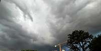 Nuvens carregadas vistas na regi&atilde;o de Itaquera, zona leste da cidade.  Foto: Sergio Neves/Estad&atilde;o - 16/02/2026 / Estad&atilde;o