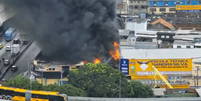 Fogo atingiu galp&atilde;o na Zona Norte do Rio  Foto: Reprodu&ccedil;&atilde;o/X @OperacoesRio