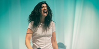 Lorde em show no Reino Unido em 2025  Foto: Joseph Okpako/WireImage