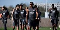  Foto: Divulga&ccedil;&atilde;o - Legenda: Endrick durante treinamento do Lyon / Jogada10