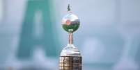 Troféu da Libertadores  Foto: Hector Vivas/Getty Images