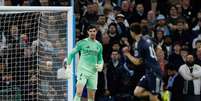  Foto: Antonio Villalba / Real Madrid - Legenda: Courtois começou a sentir o problema ainda no aquecimento da partida contra o City / Jogada10