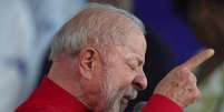 'J&aacute; se deram conta de que os tiros que o Trump deu no Ir&atilde; fizeram o diesel aumentar no mundo?', disse Lula  Foto: Pedro Kirilos/Estad&atilde;o / Estad&atilde;o