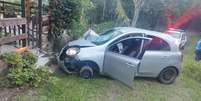Carro do m&eacute;dico ap&oacute;s atropelar seis pessoas no Rio Grande do Sul  Foto: Reprodu&ccedil;&atilde;o