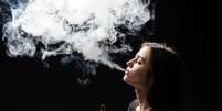 Mesmo proibido, percentual de alunos que j&aacute; experimentou cigarro eletr&ocirc;nico cresce mais de 70%  Foto: Freepik