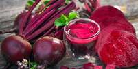 Rica em nitratos, antioxidantes e fibras, a beterraba ganha destaque na ciência e na alimentação; entenda seus benefícios Foto: Reprodução: zeleno/Getty Images Pro / Bons Fluidos