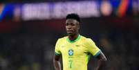 Vinicius J&uacute;nior (Brasil) durante jogo contra o Senegal, no dia 15.11.2025. Foto: PA Images / Alamy