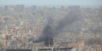 Fuma&ccedil;a no sul de Beirute ap&oacute;s ataque israelense
 30 de mar&ccedil;o de 2026   REUTERS/Adnan Abidi  Foto: Reuters