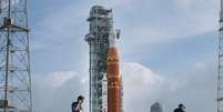 Foguete SLS j&aacute; est&aacute; posicionado para viagem rumo &agrave; Lua  Foto: ANSA / Ansa - Brasil