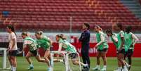 Jogadoras do Lyon durante treinamento da equipe &ndash;  Foto: Divulga&ccedil;&atilde;o / OL / Jogada10