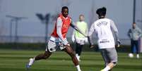 Jogadores do Toulouse durante atividade de prepara&ccedil;&atilde;o antes de encarar o PSG - Foto: Divulga&ccedil;&atilde;o/Toulouse / Jogada10