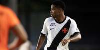  Foto: Matheus Lima/Vasco - Legenda: Matheus França vira alvo de polêmica entre torcedores do Vasco / Jogada10