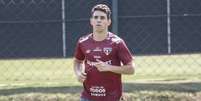 Oscar decidiu se aposentar do futebol ap&oacute;s problema de sa&uacute;de &ndash;  Foto: Rubens Chiri / S&atilde;o Paulo FC / Jogada10