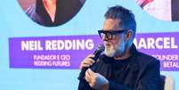 O futurista Neil Redding, especialista em tecnologias como IA e computa&ccedil;&atilde;o espacial, durante evento no Rio  Foto: Ag&ecirc;ncia Enquadrar/Divulga&ccedil;&atilde;o/Rio Innovation Week/Douglas Shineidr / Estad&atilde;o