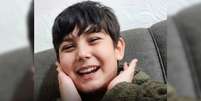 O menino, que possuía autismo, estava desaparecido desde o final da tarde de segunda-feira, 6  Foto: Reprodução/Redes sociais 