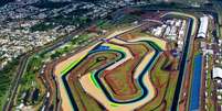 Pista do aut&oacute;dromo apresentou falhas durante a etapa da MotoGP Foto: SECOM GOI&Aacute;S / Reprodu&ccedil;&atilde;o